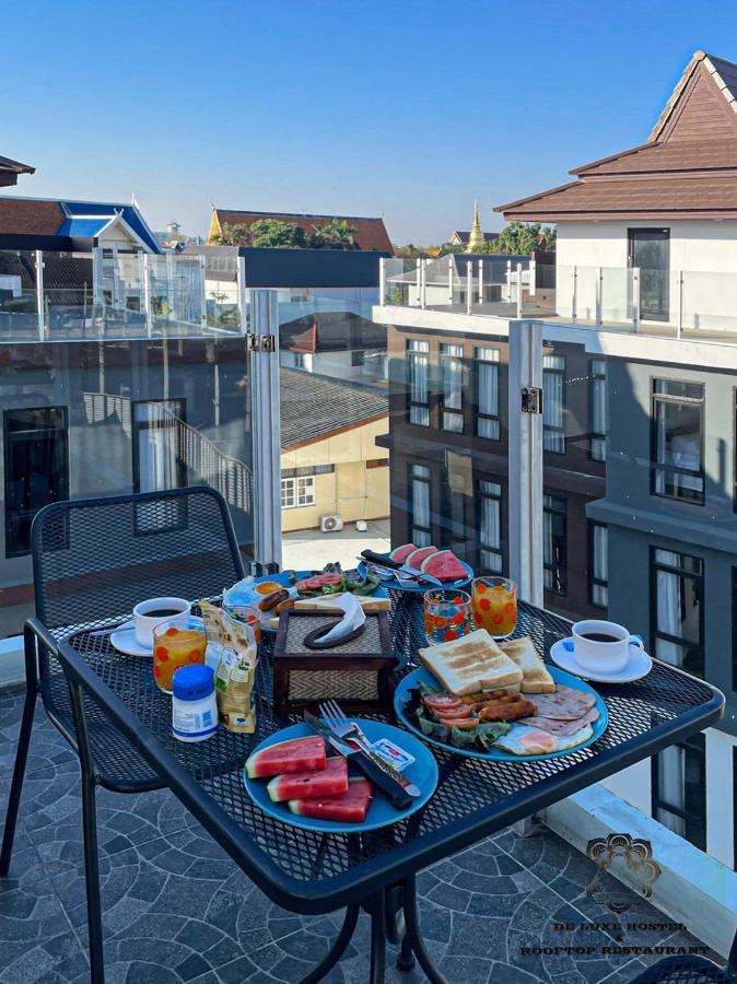 De Luxe Boutique&rooftop Restaurant * Chiang Mai