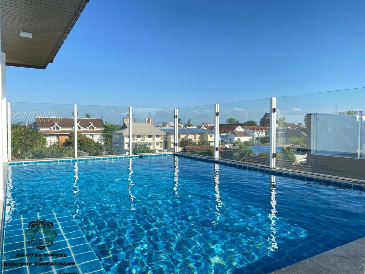 De Luxe Boutique&rooftop Restaurant * Chiang Mai
